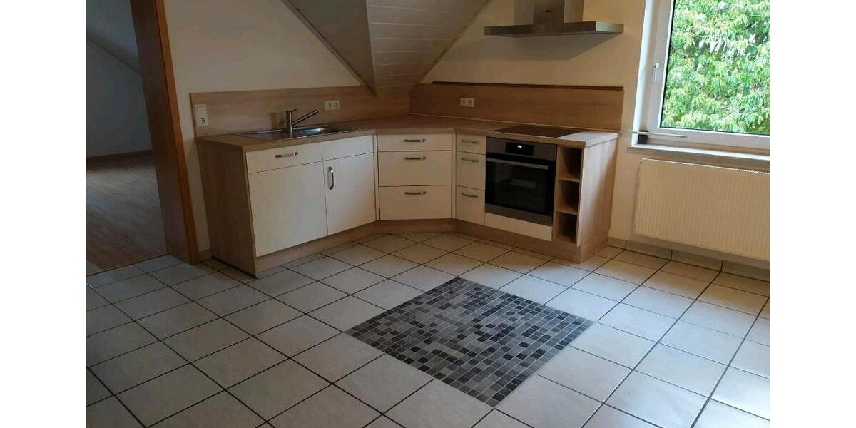 Dachgeschoßwohnung Kastellaun - 4 Zimmer, 105 m&sup2;, 850&euro; | Angebot:26669821