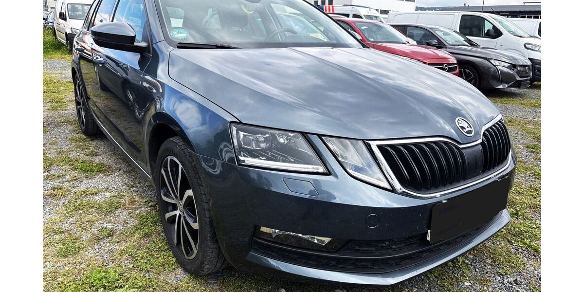 Skoda Octavia 127.700 km 16.590 &euro; Hamburg 20537