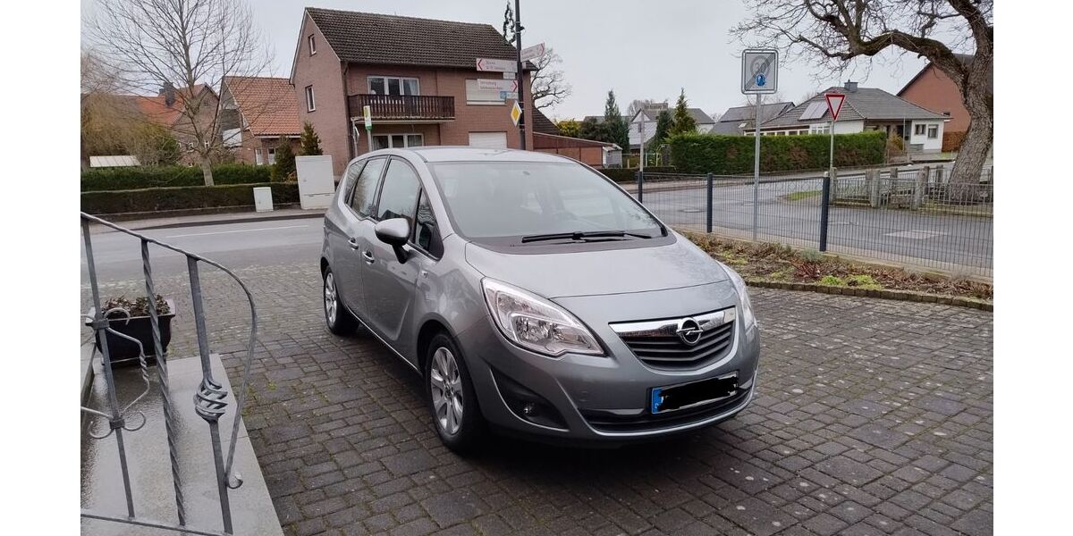 Opel Meriva 29.200 km 7.100 &euro; Salzkotten 33154