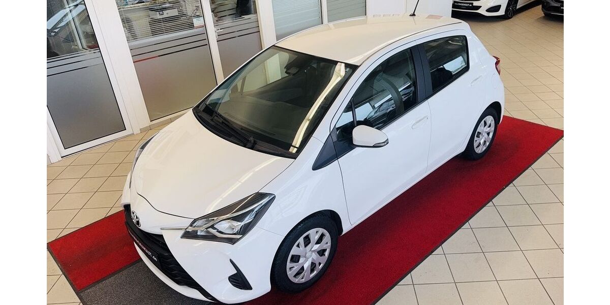 Toyota Yaris 114.716 km 9.250 &euro; Stadland 26936