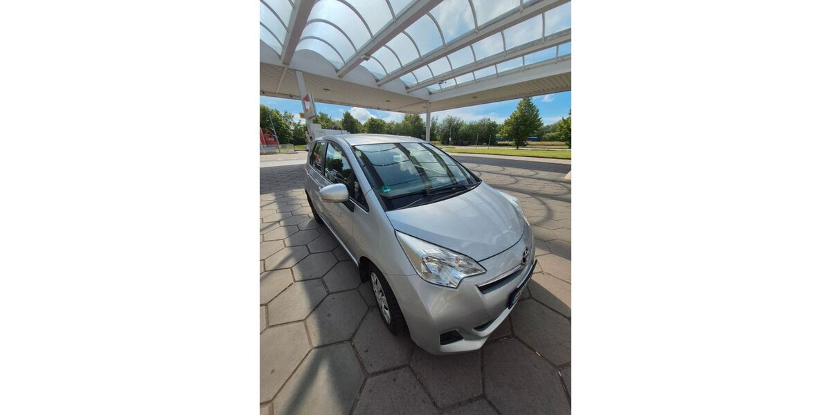 Toyota Verso-S 113.850 km 4.950 &euro; Berlin 12555
