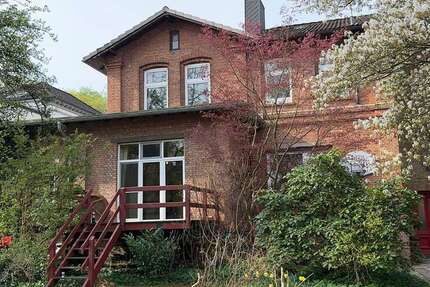 Haus Itzehoe - 9.5 Zimmer, 247 m&sup2;, 475.000&euro; | Angebot:27002241