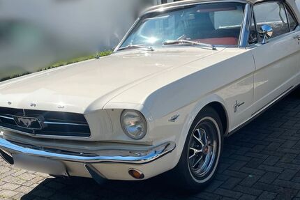 Ford Mustang 60.000 km 64.900 € Ulmen 56766