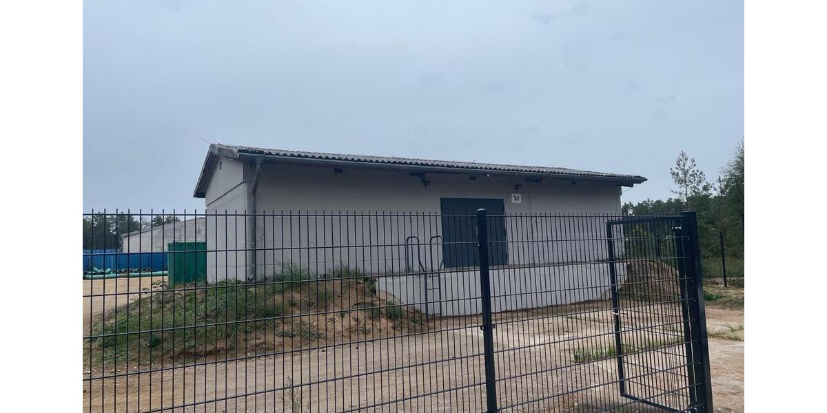 Lagerhalle u. Außenflächen zu vermieten ab Januar 2026 zimmer