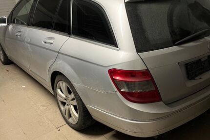Mercedes-Benz C 180 207.000 km 4.100 &euro; Maxhütte-Haidhof 93142