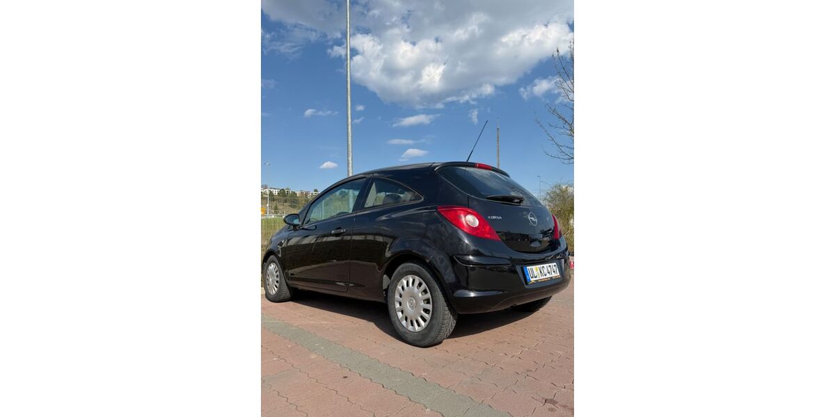 Opel Corsa 121.432 km 2.400 &euro; Ulm 89075