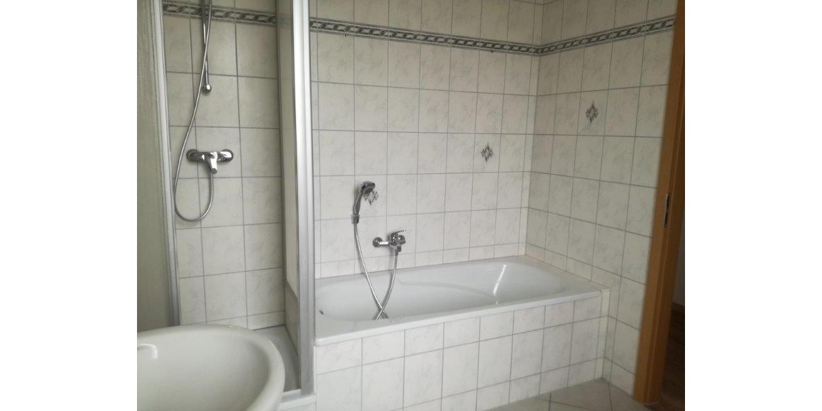 Etagenwohnung Tangerhütte - 3 Zimmer, 90 m&sup2;, 730&euro; | Angebot:26299823