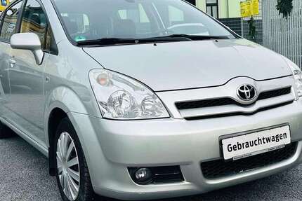 Toyota Corolla Verso 91.000 km 6.999 &euro; Dresden 01259