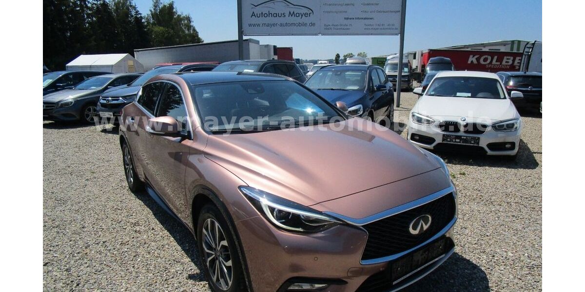 INFINITI Q30 130.000 km 12.899 &euro; Thannhausen 86470
