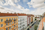 LICHTDURCHFLUTETE DACHGESCHOSSWOHNUNG MIT AUFZUG UND TERRASSE IN BEGEHRTER KIEZLAGE! - Dachgeschoßwohnung Berlin Friedrichshain | Angebot:26854784