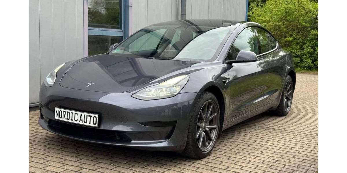 Tesla Model 3 75.000 km 25.995 &euro; Güstrow 18273
