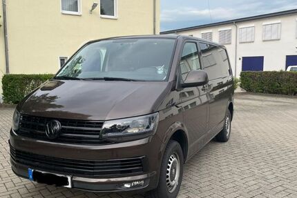 VW T6 Kombi 198.000 km 19.999 &euro; Nienburg (Saale) OT Latdorf 06429