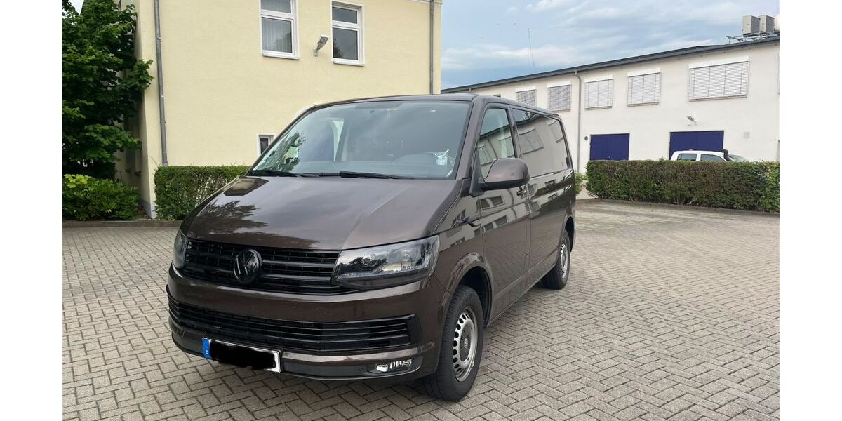 VW T6 Kombi 198.000 km 19.999 &euro; Nienburg (Saale) OT Latdorf 06429