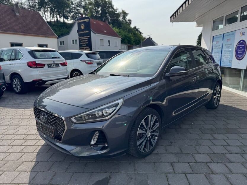 i30