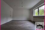Frisch renovierte Familien-Wohnung im Grünen!