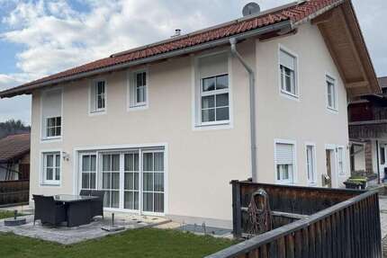 Haus Dietramszell - 4 Zimmer, 148 m&sup2;, 2.672&euro; | Angebot:25941532