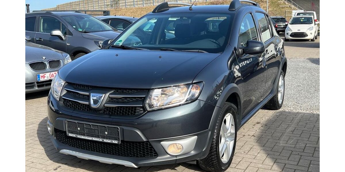 Dacia Sandero 136.000 km 5.500 &euro; Löhne Mennighüffen 32584