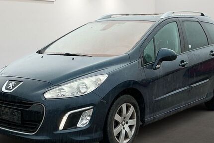 Peugeot 308 216.353 km 3.699 € Brehna 06796