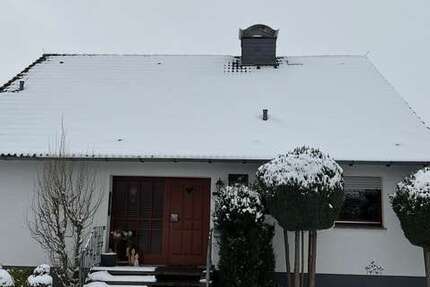 Haus Dassel - 9 Zimmer, 235 m&sup2;, 225.000&euro; | Angebot:25200356