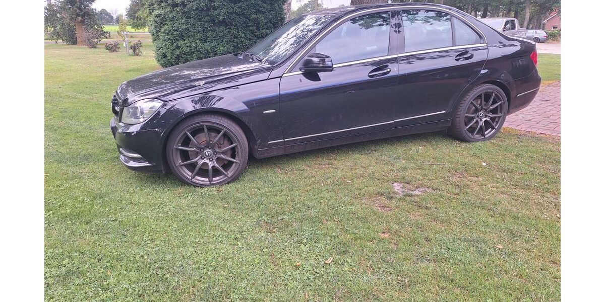 Mercedes-Benz C 350 172.597 km 14.900 &euro; Kluse 26892