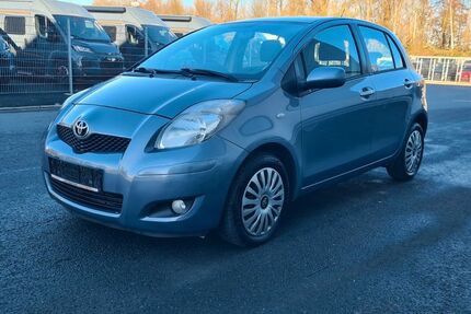 Toyota Yaris 236.478 km 3.290 &euro; Essen 45309