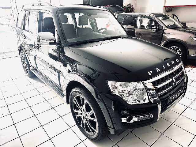 Mitsubishi Pajero 80.700 km 37.200 &euro; Hamburg 22045