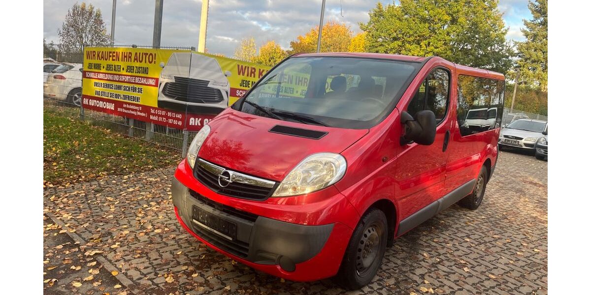 Opel Vivaro 152.000 km 7.500 € Braunschweig 38110