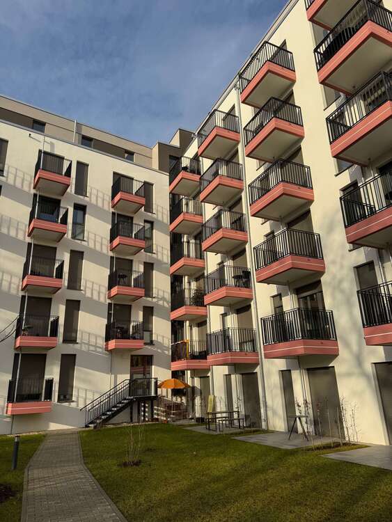 Wohnung zum Mieten in Berlin 876,26 € 39.83 m²