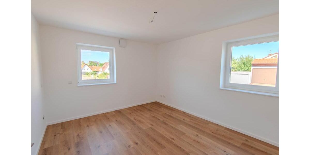 Erdgeschoßwohnung Mainburg - 4 Zimmer, 96 m&sup2;, 1.242&euro; | Angebot:26665639