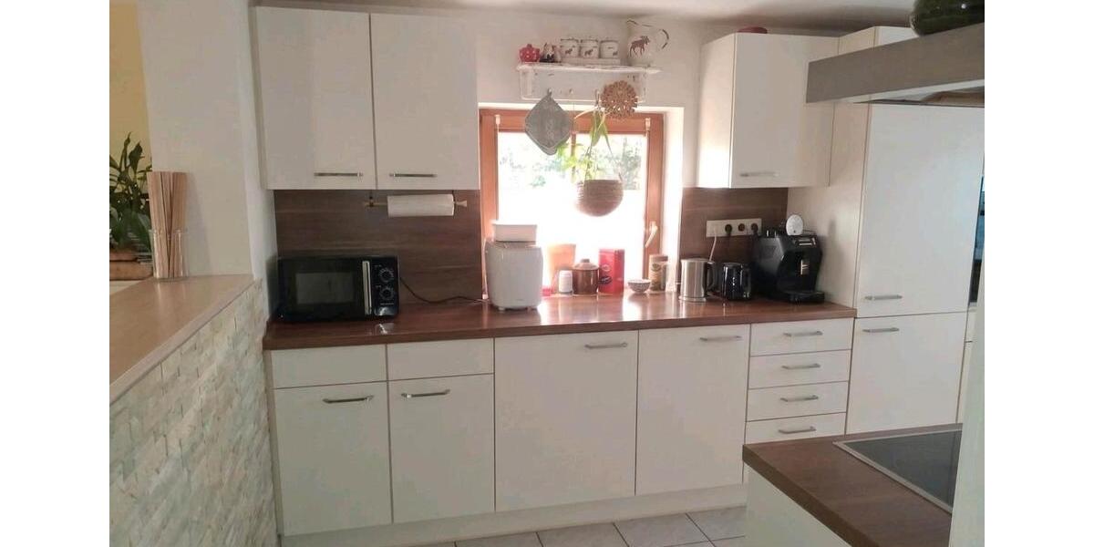 Erdgeschoßwohnung Saaldorf-Surheim Surheim - 3 Zimmer, 95 m&sup2;, 1.050&euro; | Angebot:26385710