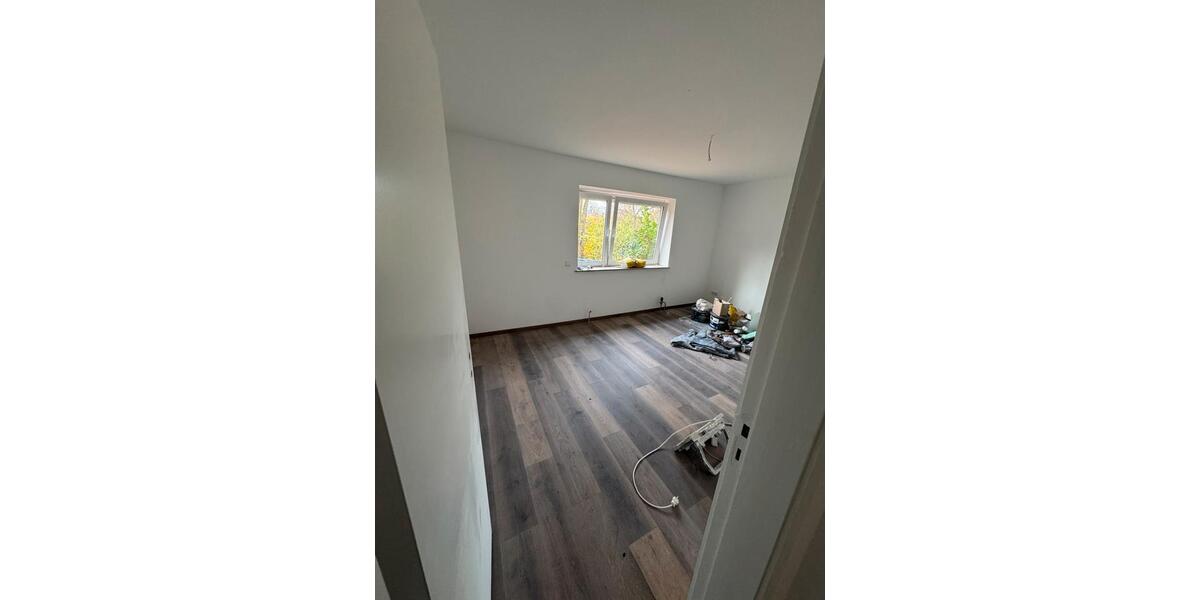 Erstbezug nach Sanierung mit Balkon und Garage 4 zimmer