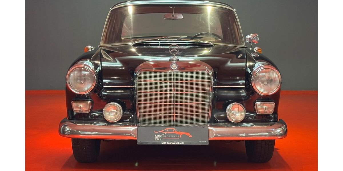 Mercedes-Benz 190 26.723 km 22.900 € München 80538