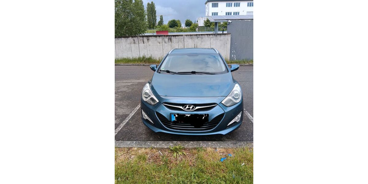 Hyundai i40 268.000 km 7.450 &euro; Ludwigsburg 71642
