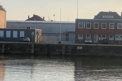 Provisionsfrei* Gewerbehof - 2 Bürogebäude, 240 m² Lager & 13 Garagen direkt am Wasser - Gewerbeobjekt Bremerhaven Fischereihafen (Stadtteil) | Angebot:24480932