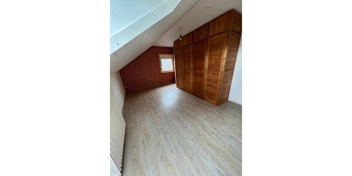 Dachgeschoßwohnung Solingen Höhscheid - 2 Zimmer, 54 m&sup2;, 450&euro; | Angebot:24919424