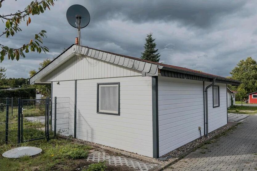 Blockhaus am Kanal