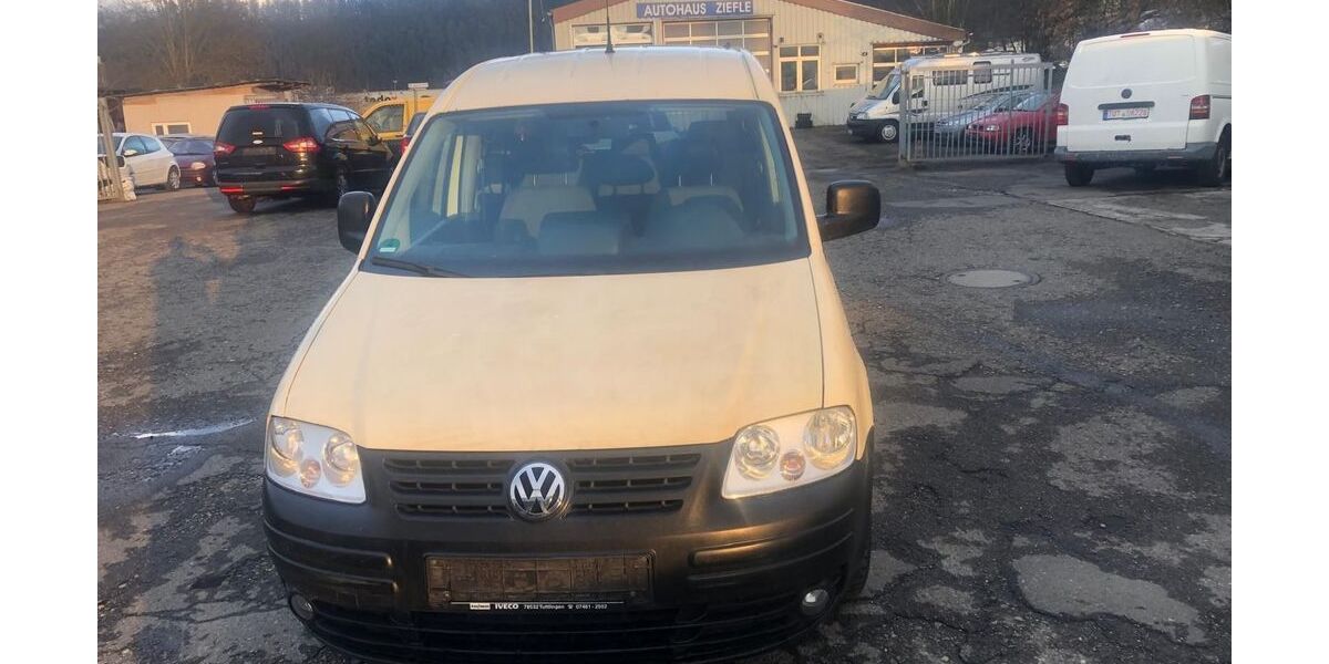 VW Caddy 494.000 km 2.999 &euro; Tuttlingen 78532