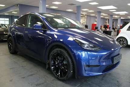 Tesla Model Y 33.530 km 32.980 € Euskirchen-Flamersheim 53881