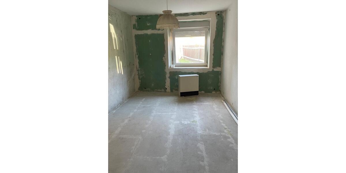Reihenhaus Bernstadt auf dem Eigen - 7 Zimmer, 154 m&sup2;, 60.000&euro; | Angebot:26548768