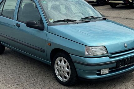 Renault Clio 51.860 km 6.950 &euro; Bornheim 53332
