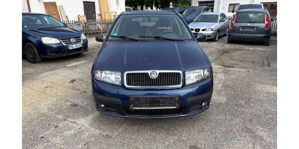 Skoda Fabia 129.000 km 950 &euro; Egling 82544