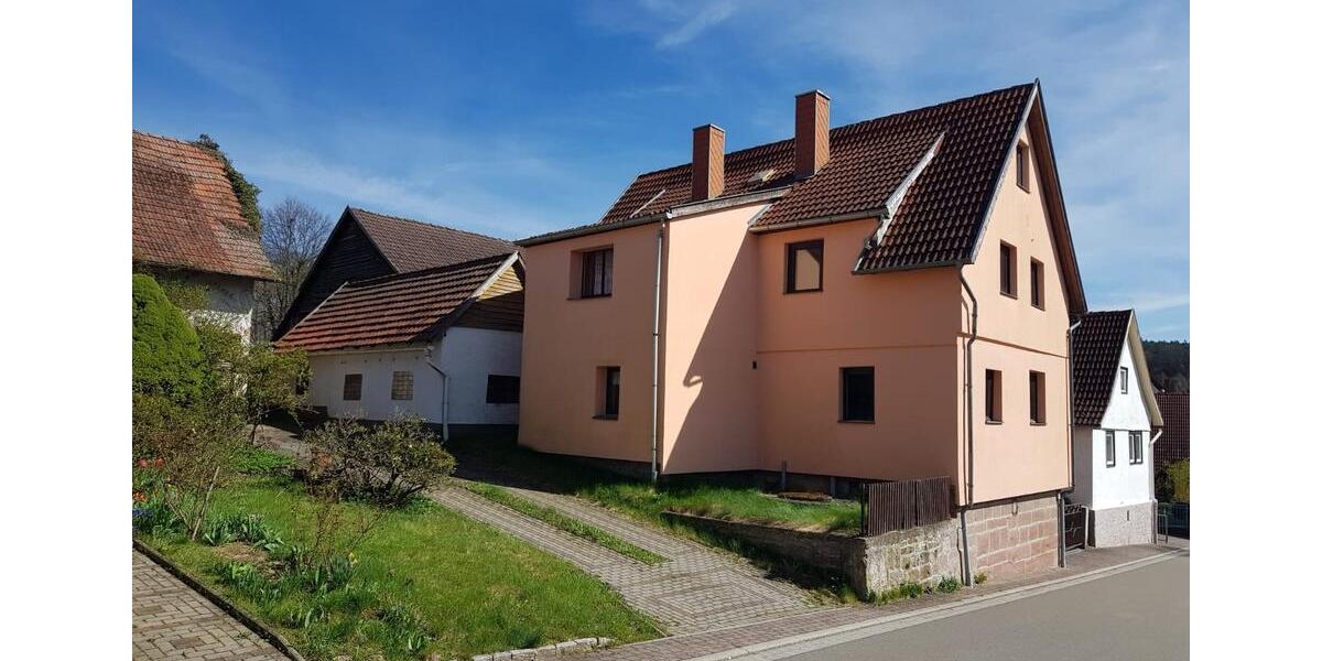 Einfamilienhaus mit großem Garten und viel Potenzial 8 zimmer
