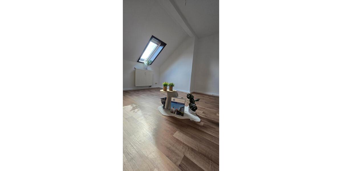 Etagenwohnung Schönebeck (Elbe) - 2 Zimmer, 67 m&sup2;, 371&euro; | Angebot:25056080