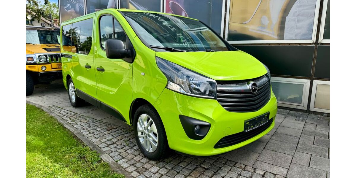 Opel Vivaro 76.660 km 19.990 € München 81825