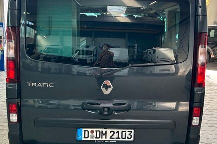 Renault Trafic 9.500 km 12.345 &euro; Düsseldorf 40591