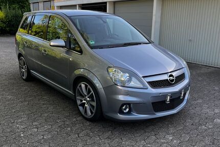 Opel Zafira 146.000 km 8.999 &euro; Bremen 28717