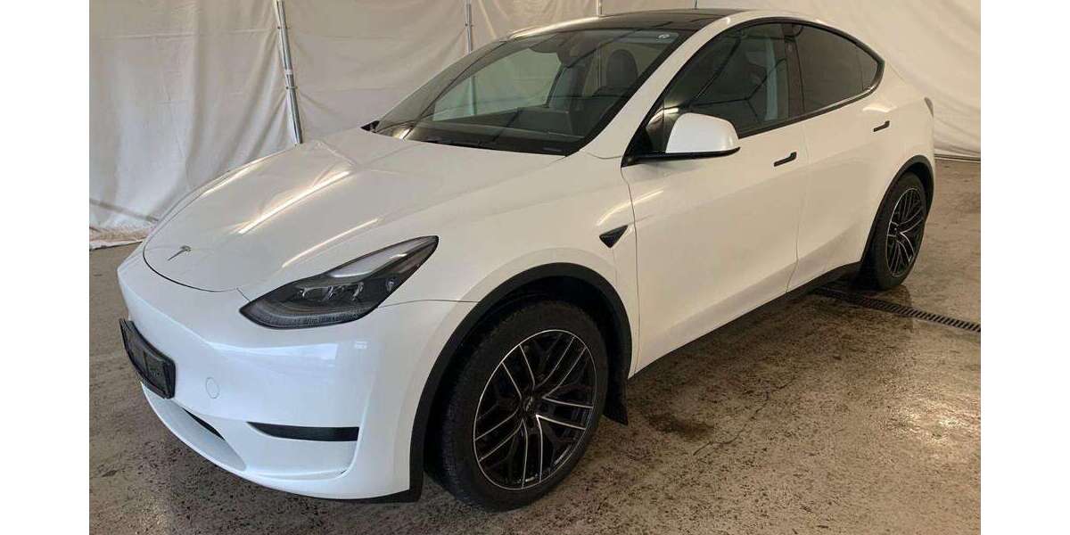 Tesla Model Y 62.328 km 32.950 &euro; Herges-Hallenberg 98587