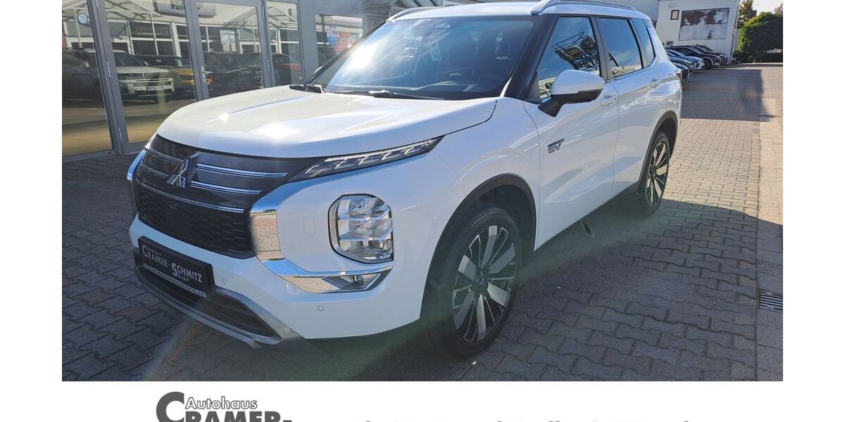 Mitsubishi Outlander 5.200 km 47.490 € Wesel 46485