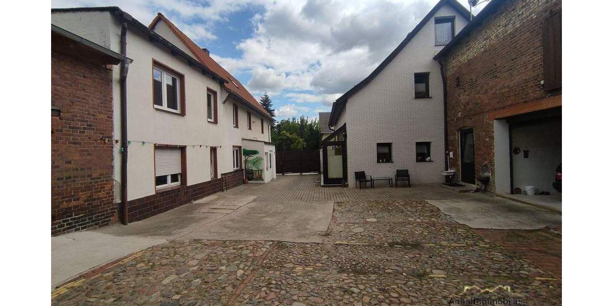Mehrfamilienhaus, Wohnhaus Bitterfeld-Wolfen Bobbau - 8 Zimmer, 197 m&sup2;, 290.000&euro; | Angebot:25822452