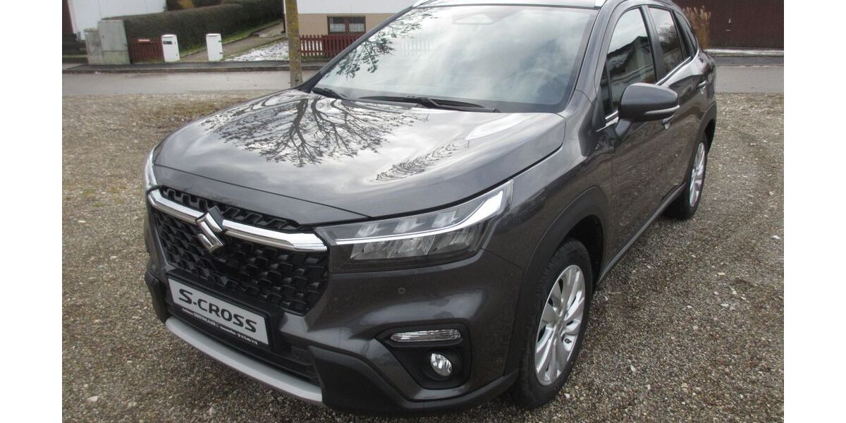 Suzuki SX4 8.877 km 26.900 € Neenstetten 89189